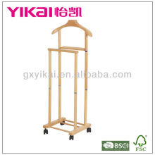 Ensemble fonctionnel en bois massif, Valet Stand